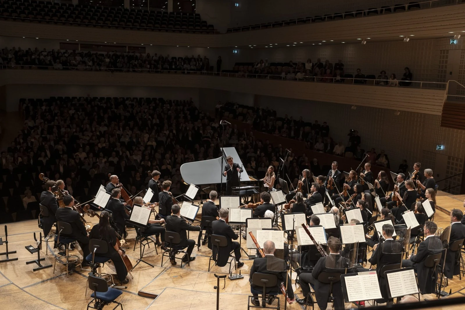 Cover image of video section of the website of Lucrezia Liberati Pianist